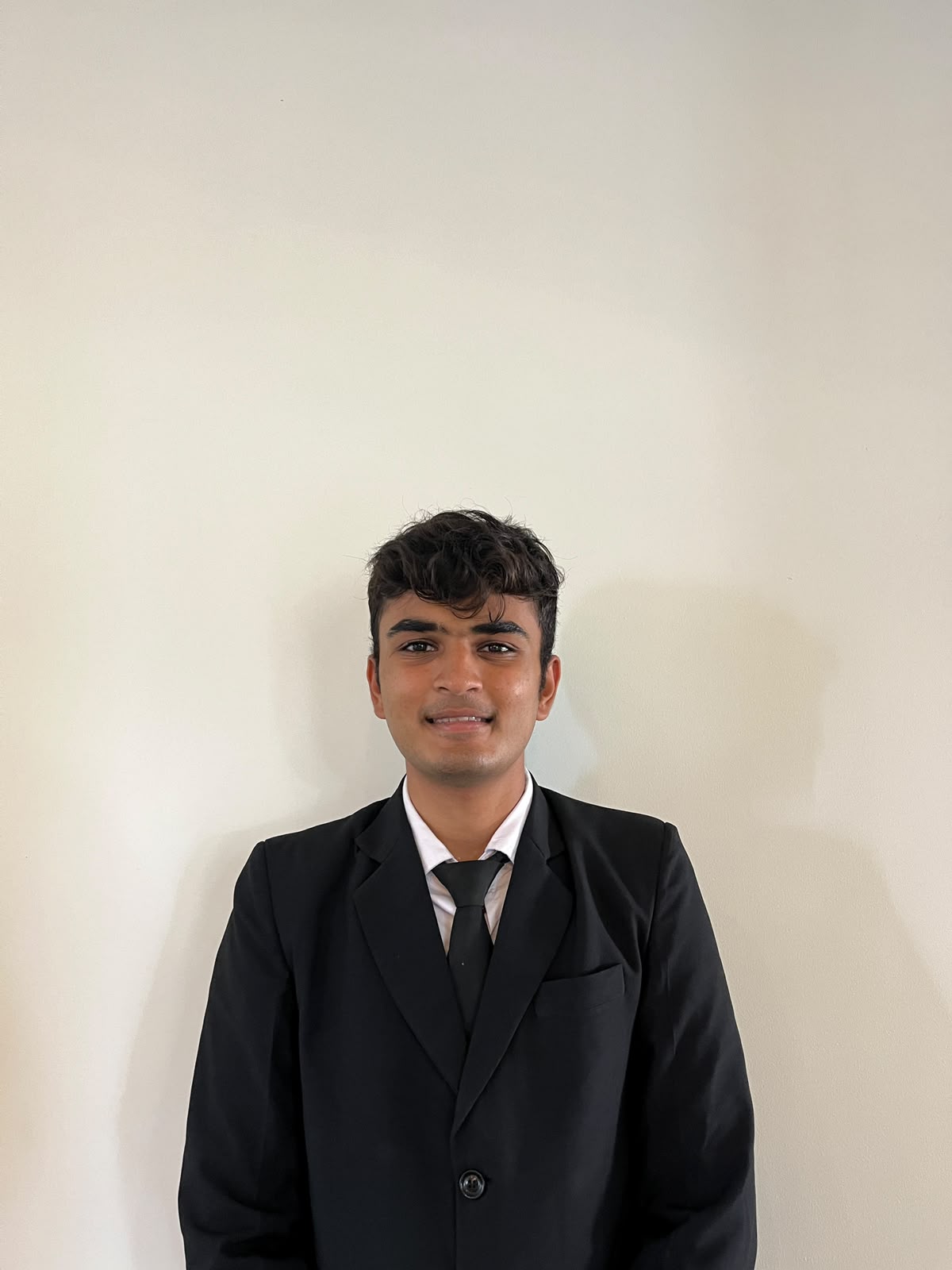 Anuj Naik, HR Head of ZOHRE